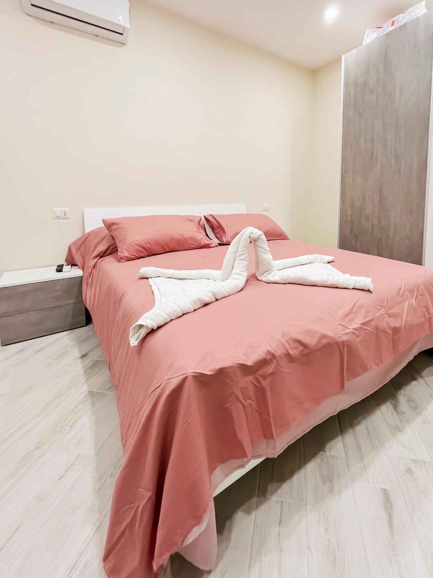 The Brilliant Sisters Apartment Помпей Екстериор снимка
